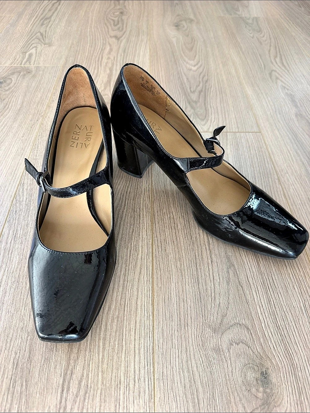 NATURALIZER Black Patent Mary Jane Heels